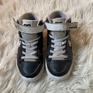 DC black leather high tops